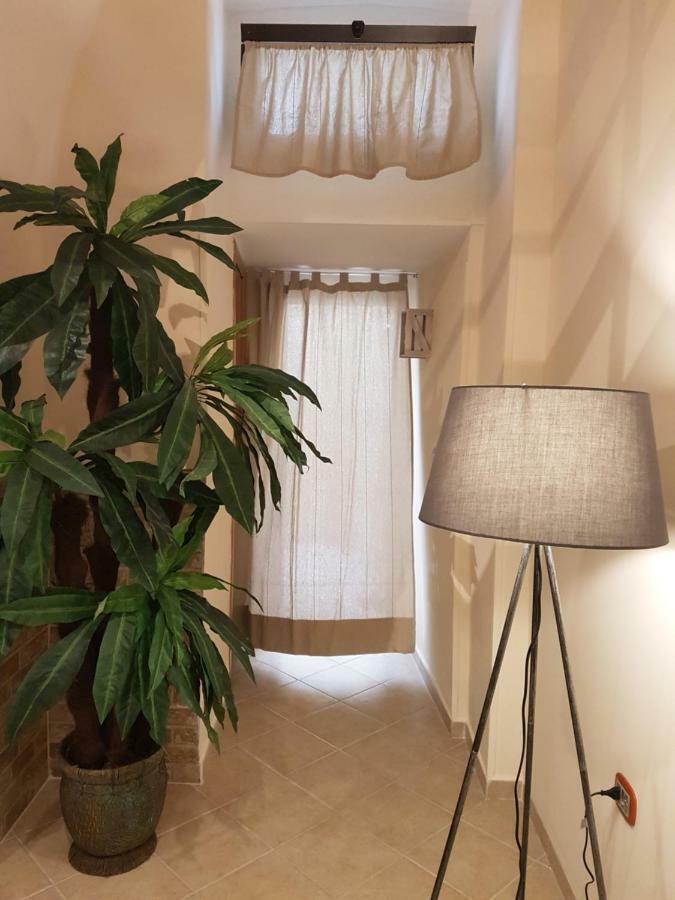Casa Melania Apartment Brindisi Bagian luar foto